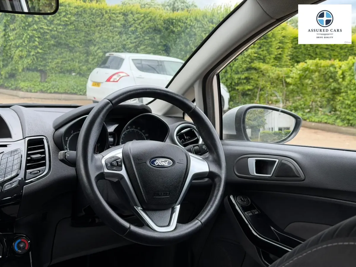 Car View 19