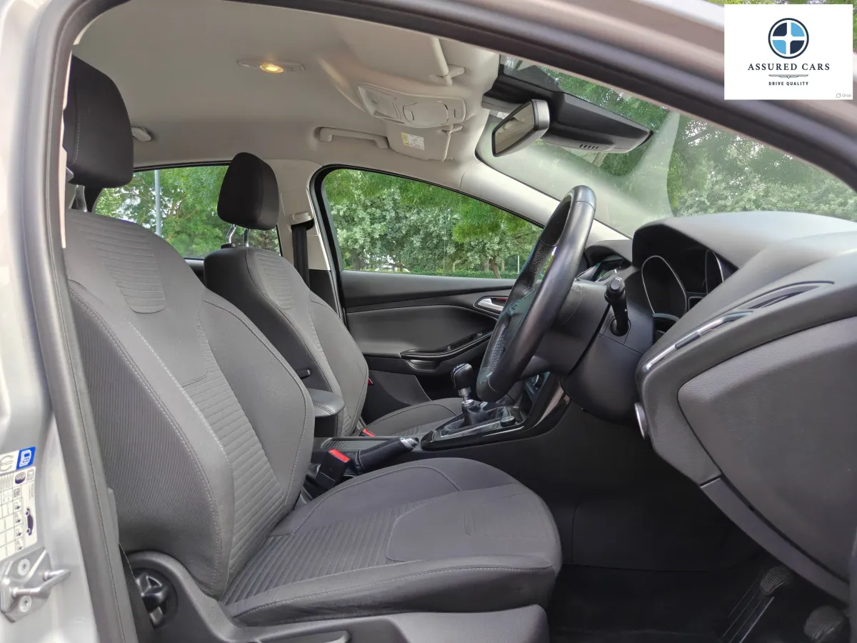 Car View 17